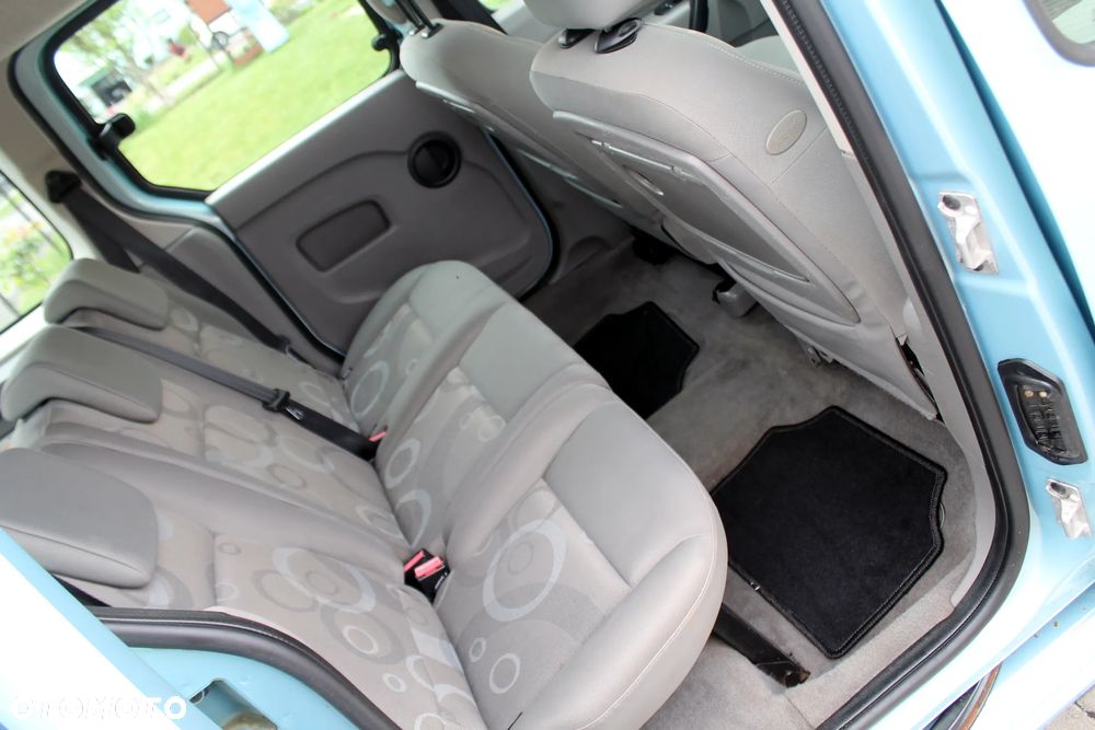 Renault Kangoo 1.6 16V 105 Authentique - 12