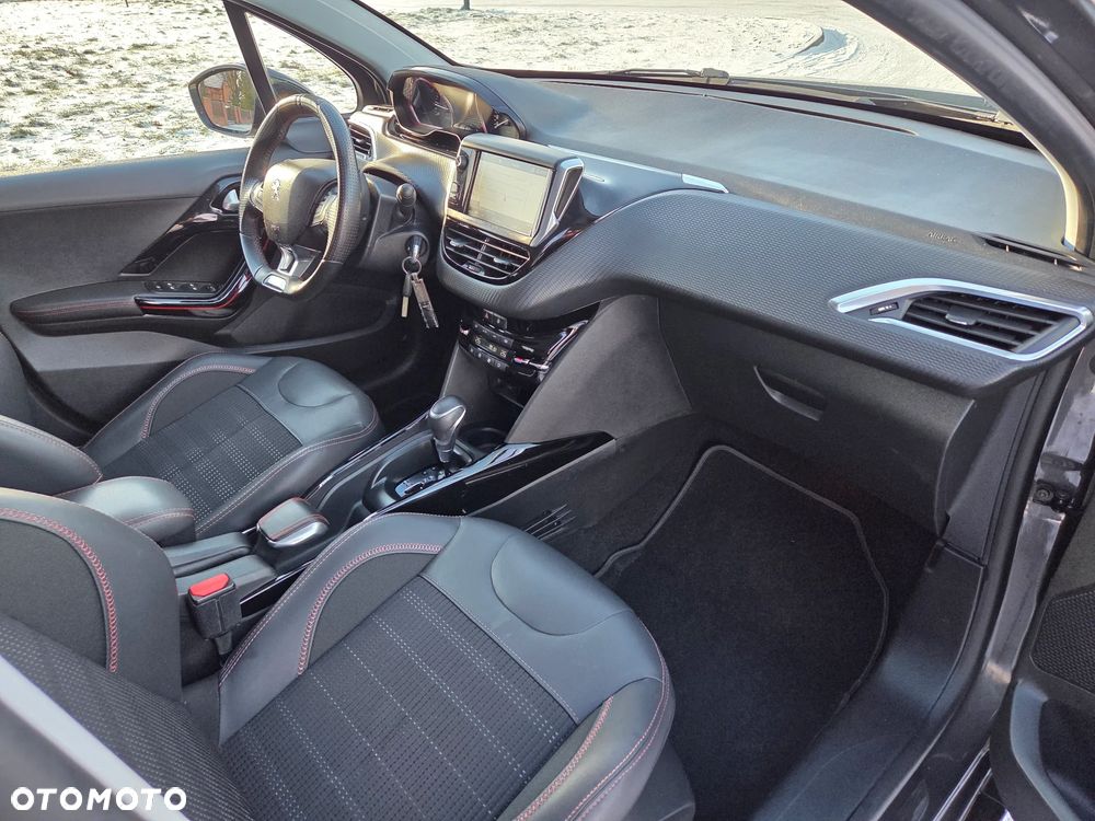 Peugeot 2008 PureTech 110 Stop&Start EAT6 GT-Line Edition - 22