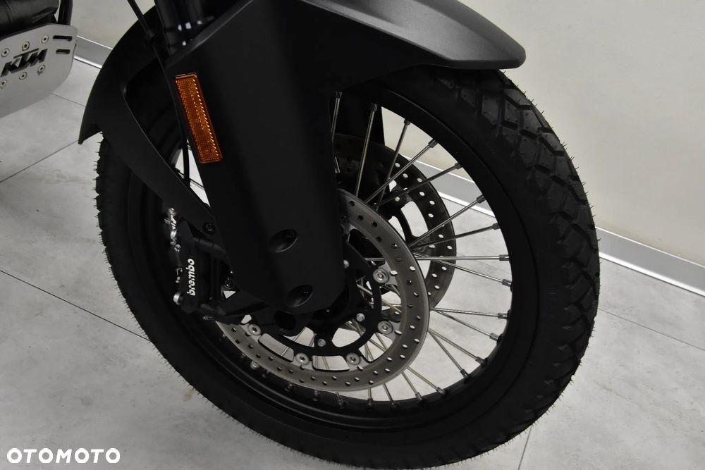 KTM Adventure - 25