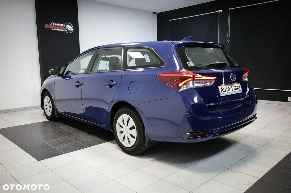 Toyota Auris - 7
