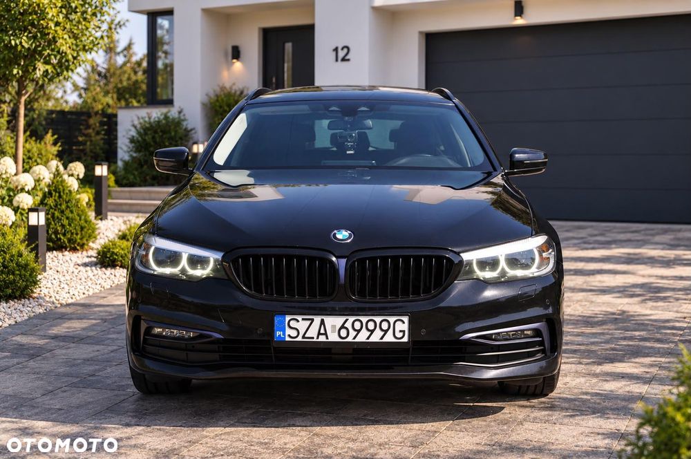 BMW Seria 5 2019 photo 3