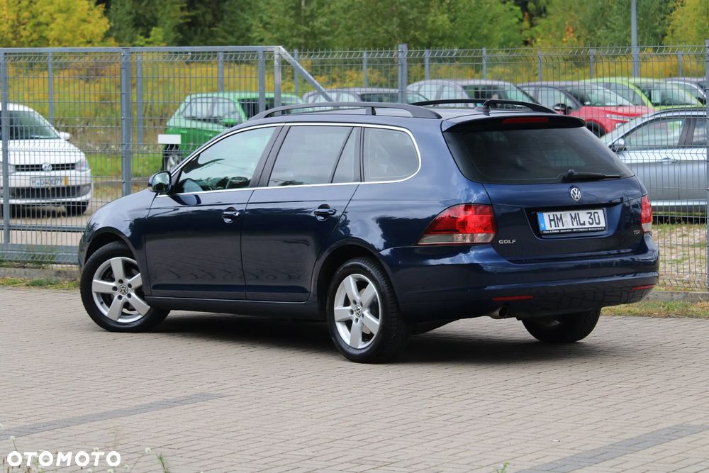 Volkswagen Golf Variant - 11