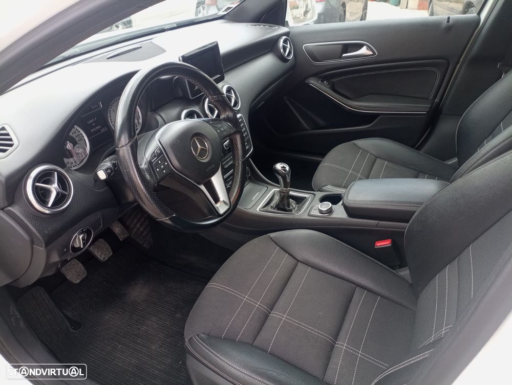 Mercedes-Benz A 180 CDI (BlueEFFICIENCY) Urban - 8