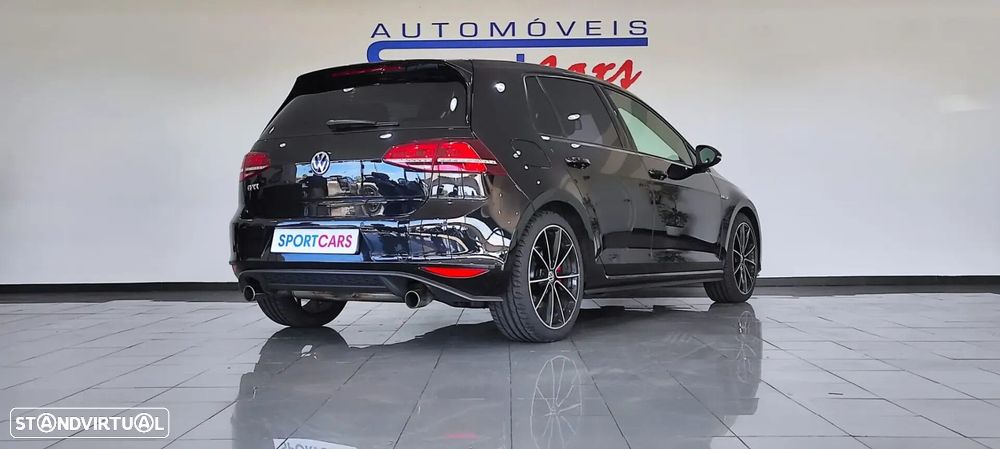 VW Golf - 2