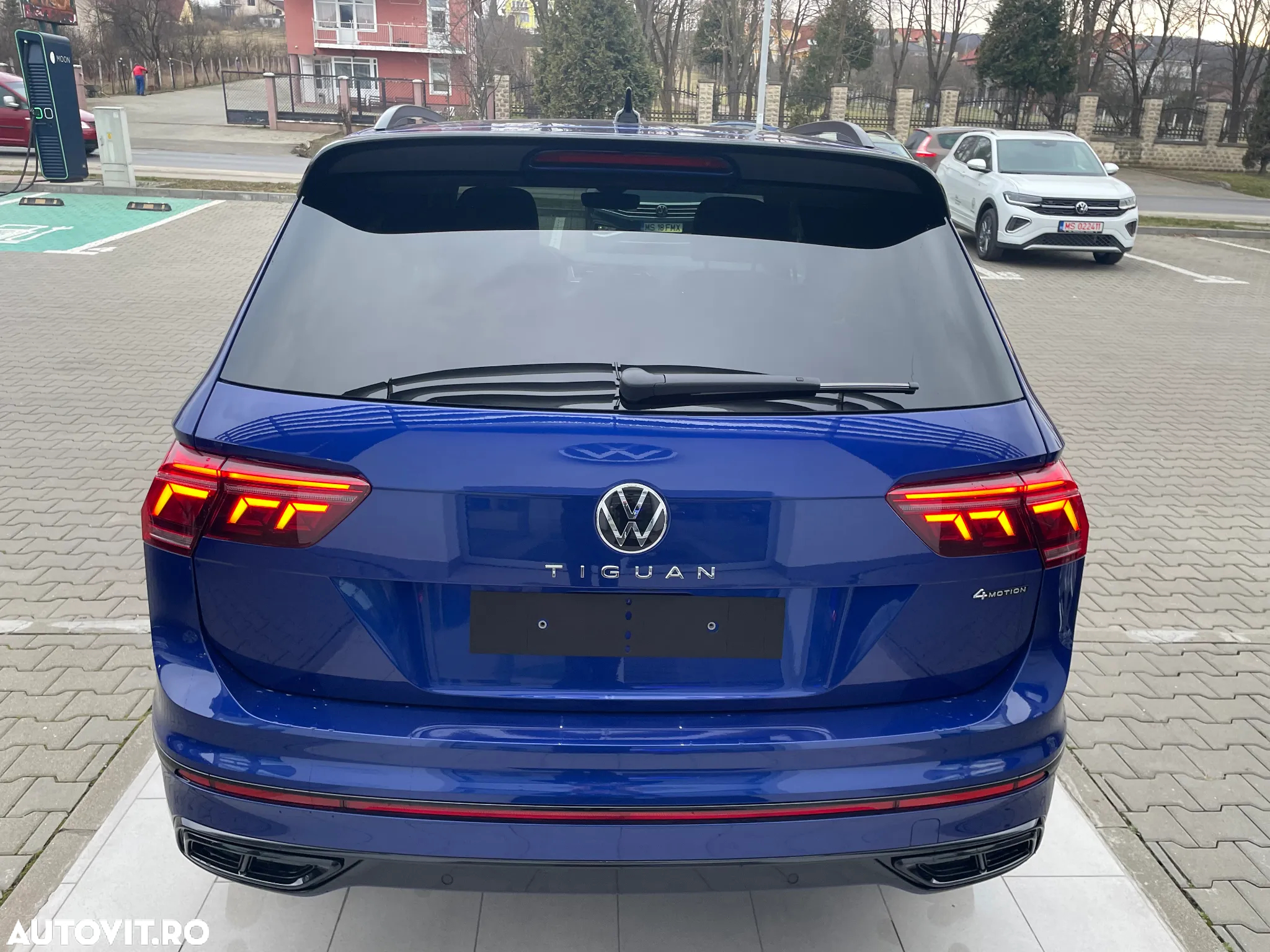 Volkswagen Tiguan - 5
