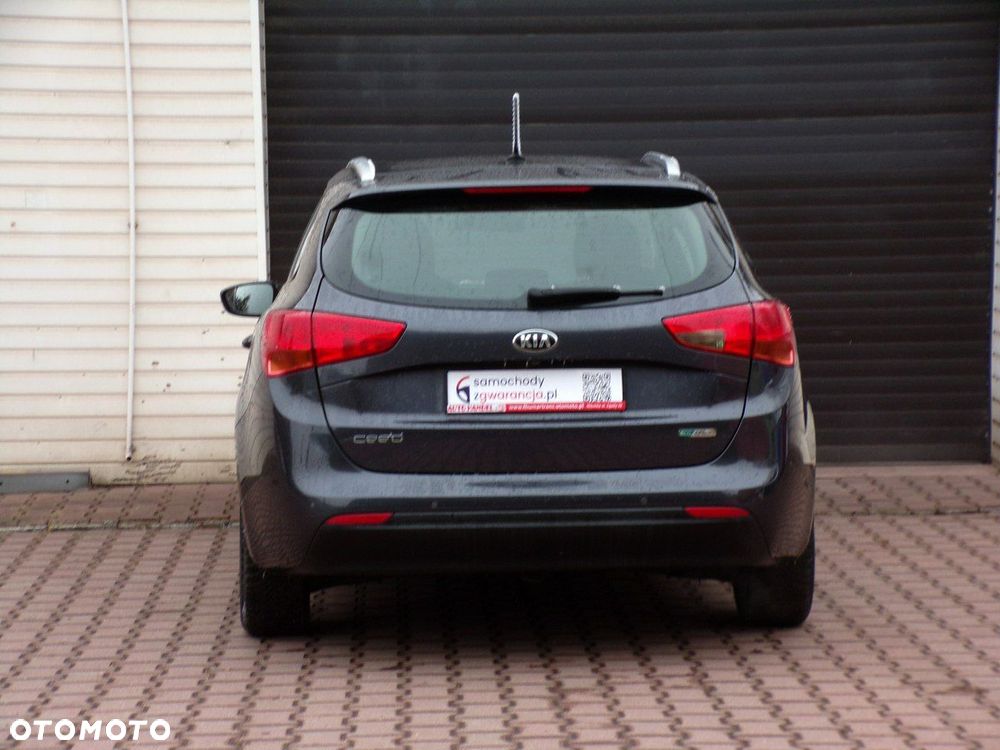 Kia Ceed - 13