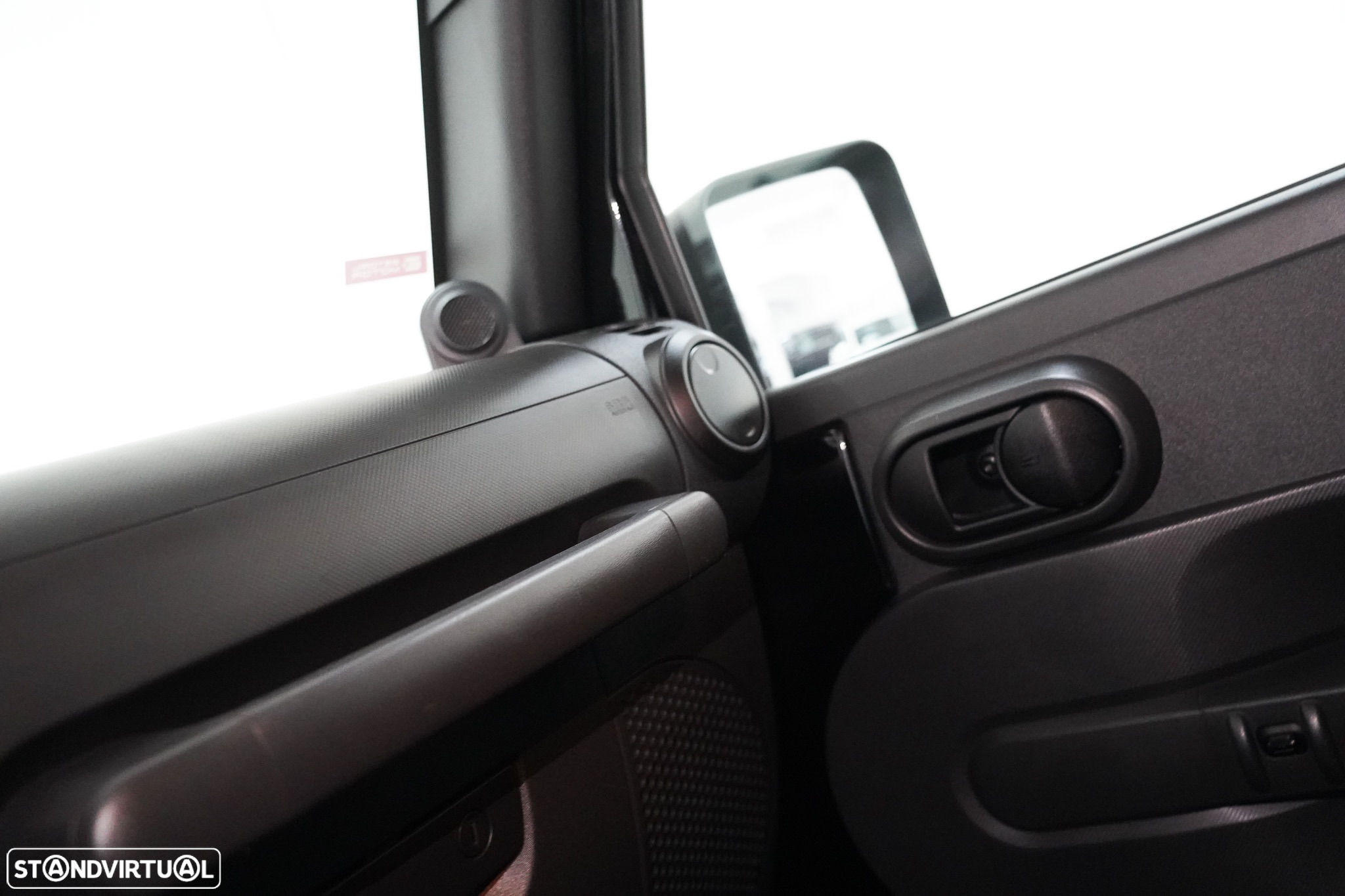 Jeep Wrangler - 9