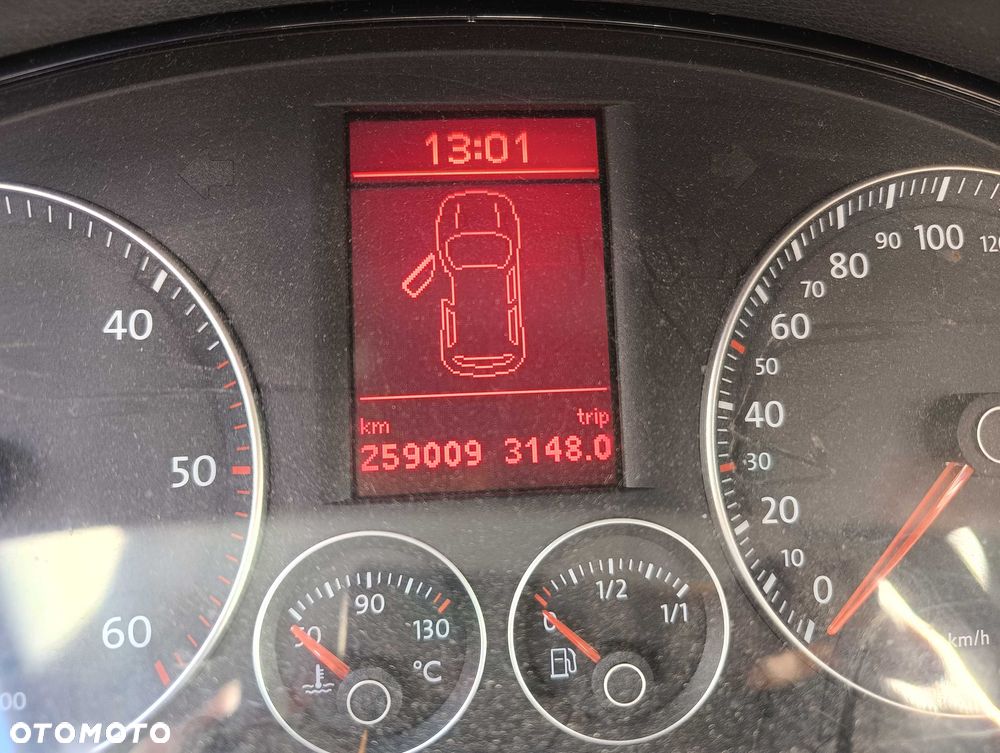 Volkswagen Touran - 6