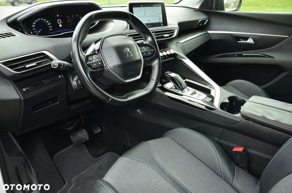 Peugeot 5008 BlueHDi 130 EAT8 Allure - 19