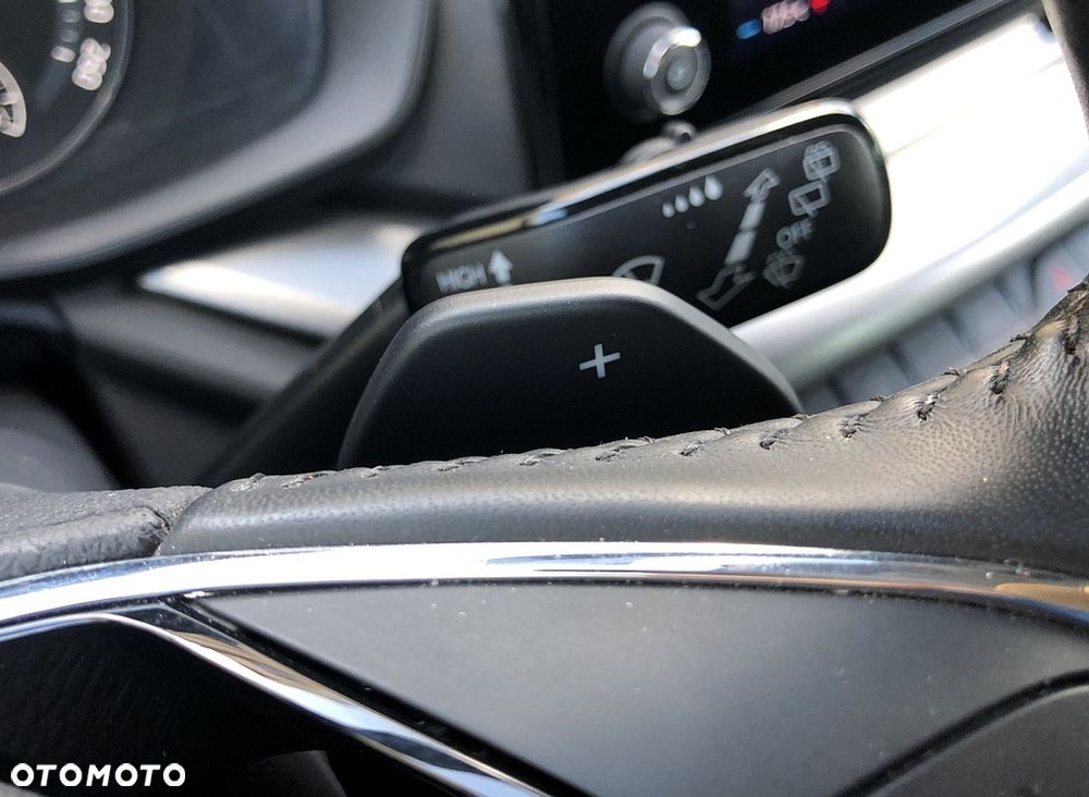 Skoda Octavia 2.0 TDI Ambition DSG - 26