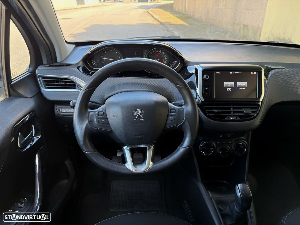Peugeot 208 1.6 BlueHDi Style - 22