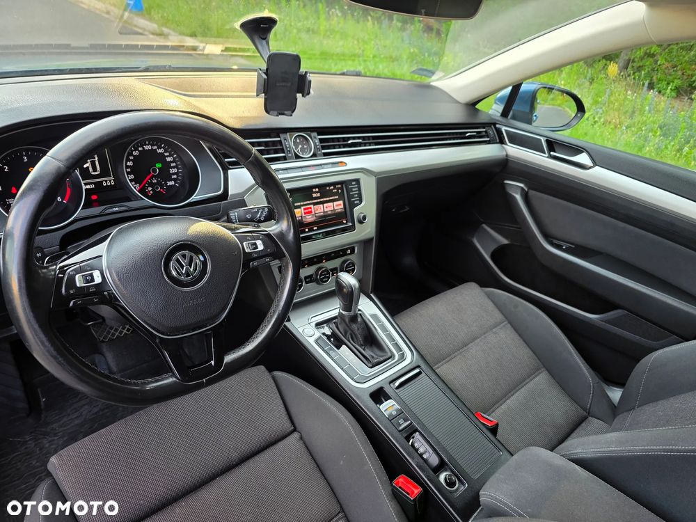 Volkswagen Passat 2.0 TDI BMT Comfortline DSG - 9