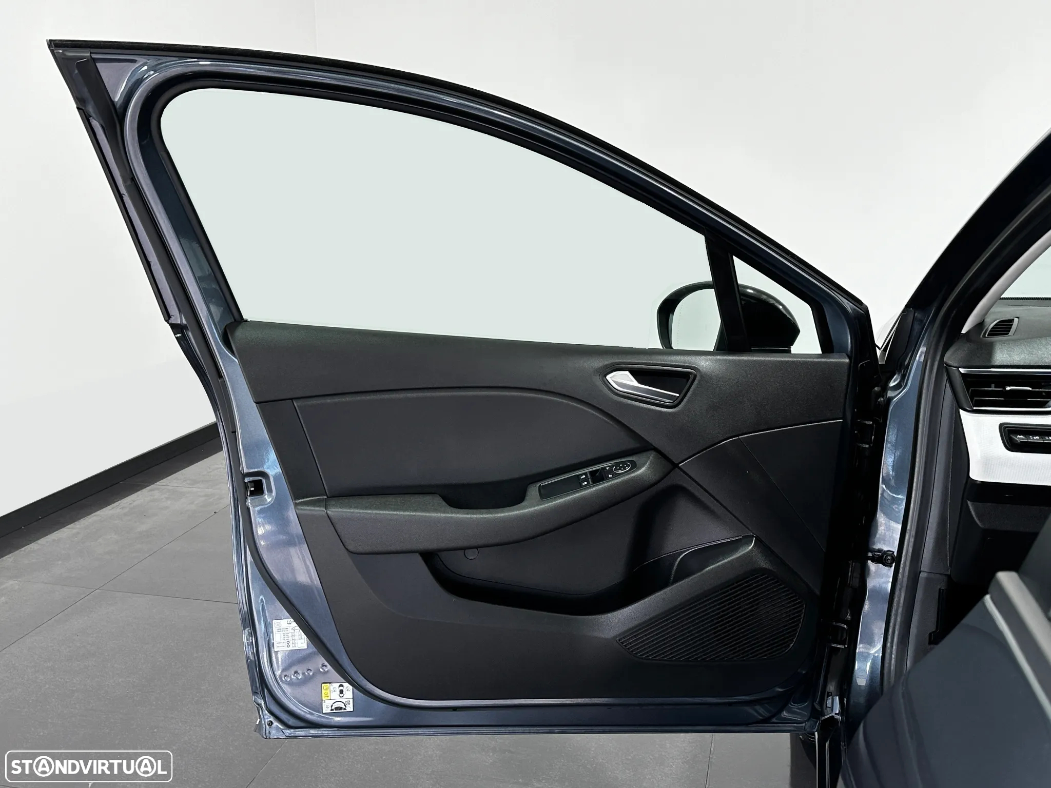 Renault Clio 1.0 TCe Exclusive - 17