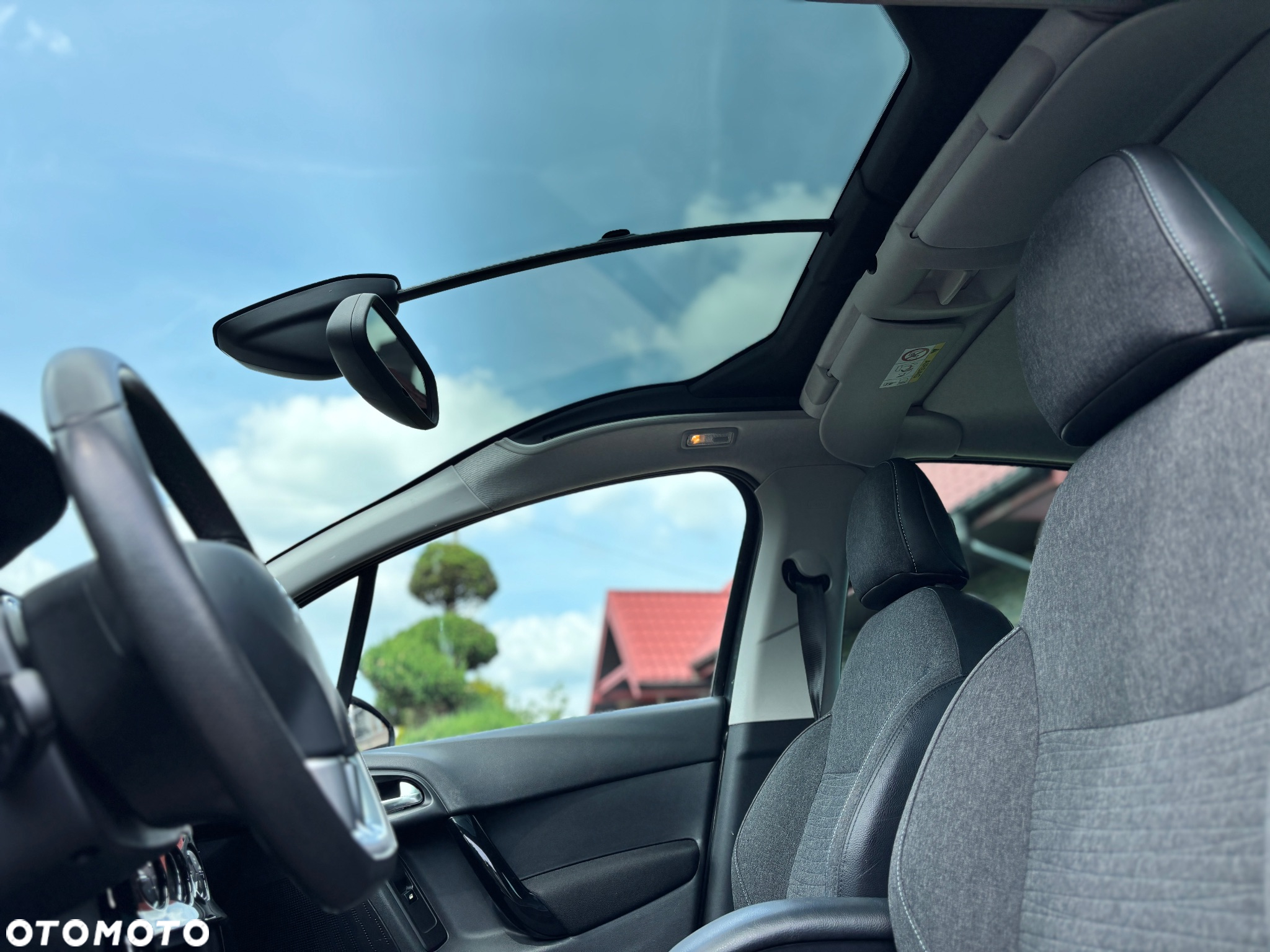 Citroën C3 1.2 PureTech Exclusive - 24