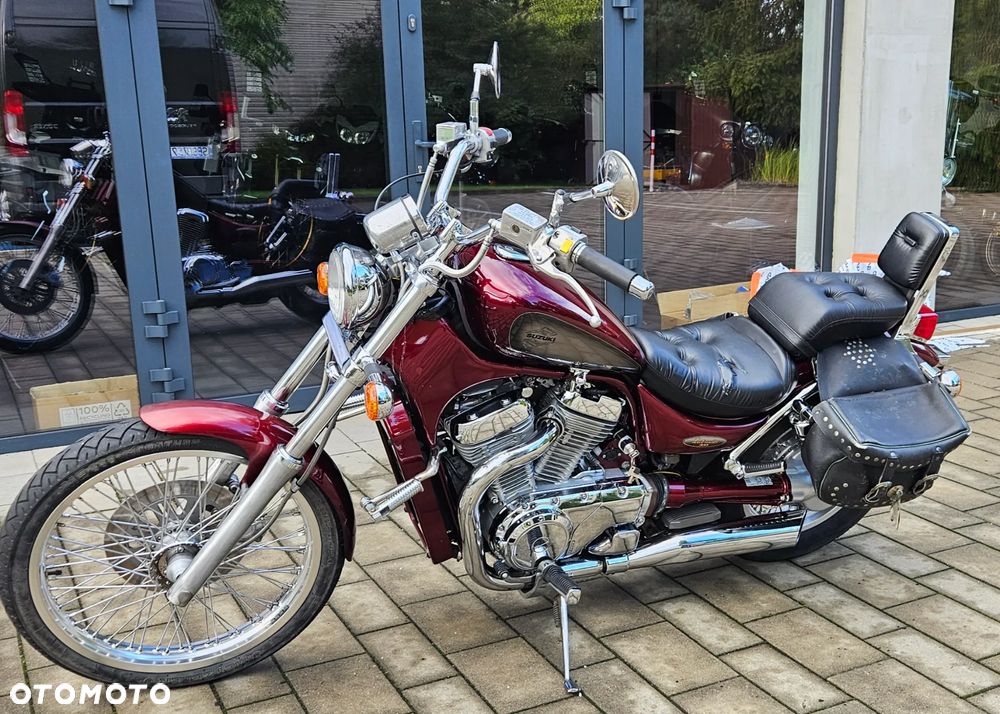 Suzuki Intruder