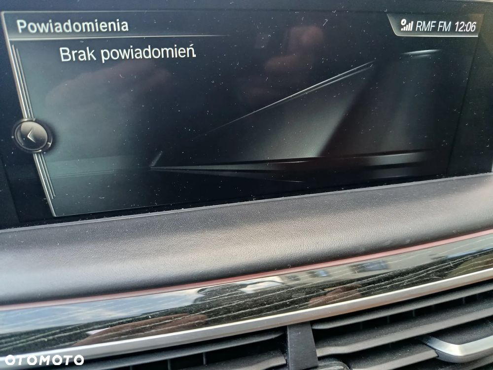 BMW Seria 7 730d xDrive - 27