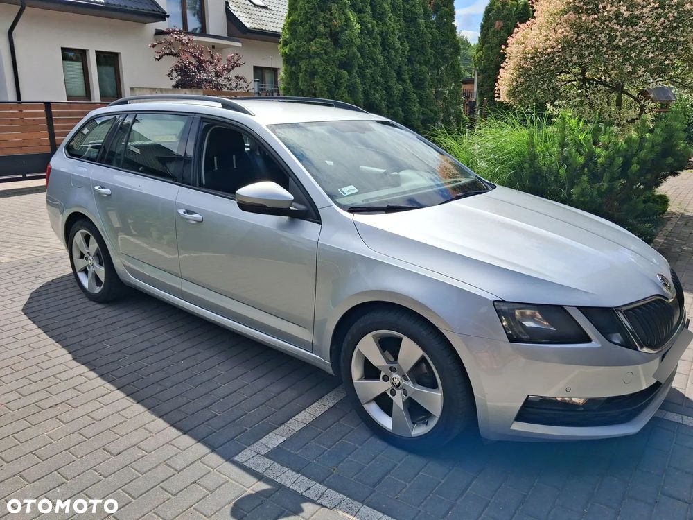 Skoda Octavia 1.6 TDI SCR Ambition - 2