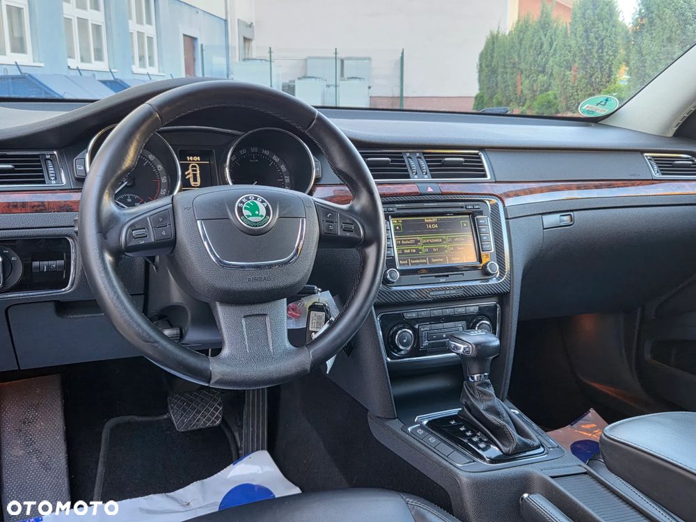 Skoda Superb Combi 2.0 TDI DSG Exclusive - 23
