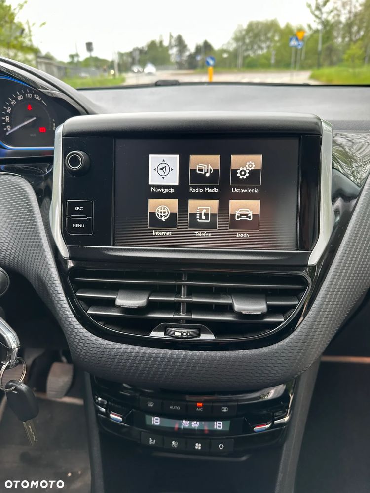 Peugeot 2008 120 VTI Allure - 12