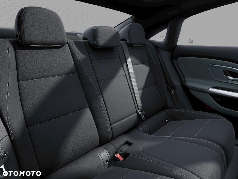 Mercedes-Benz CLA - 8