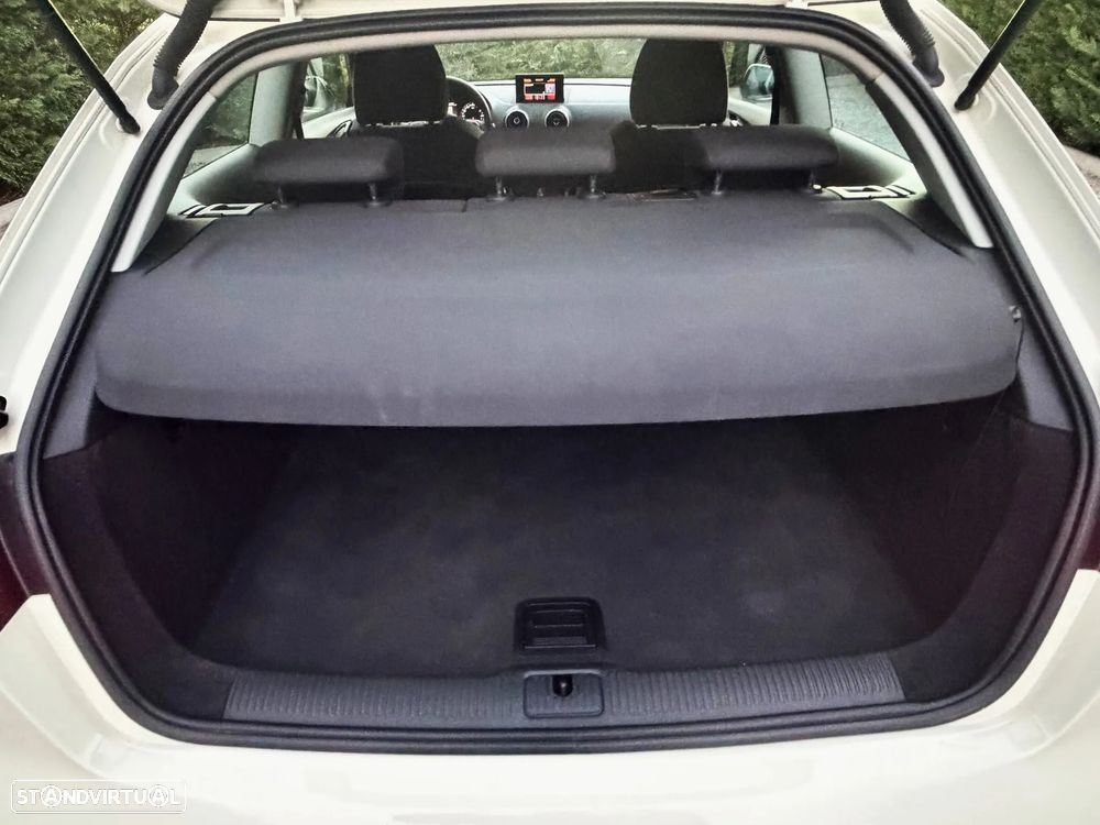 Audi A3 1.6 TDI S line Sport Pack - 22
