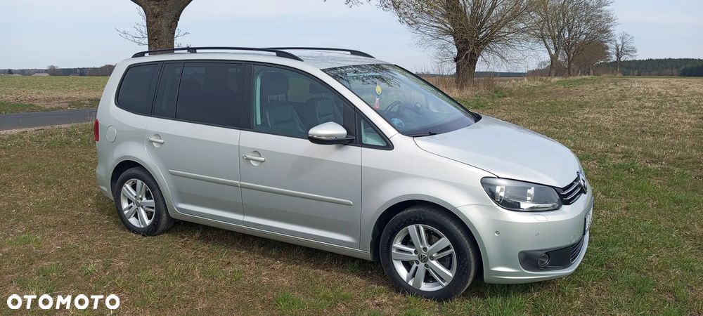 Volkswagen Touran 1.4 TSI DSG Comfortline - 4