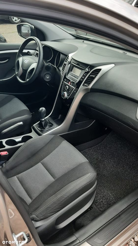 Hyundai i30 blue 1.6 CRDi Classic - 15