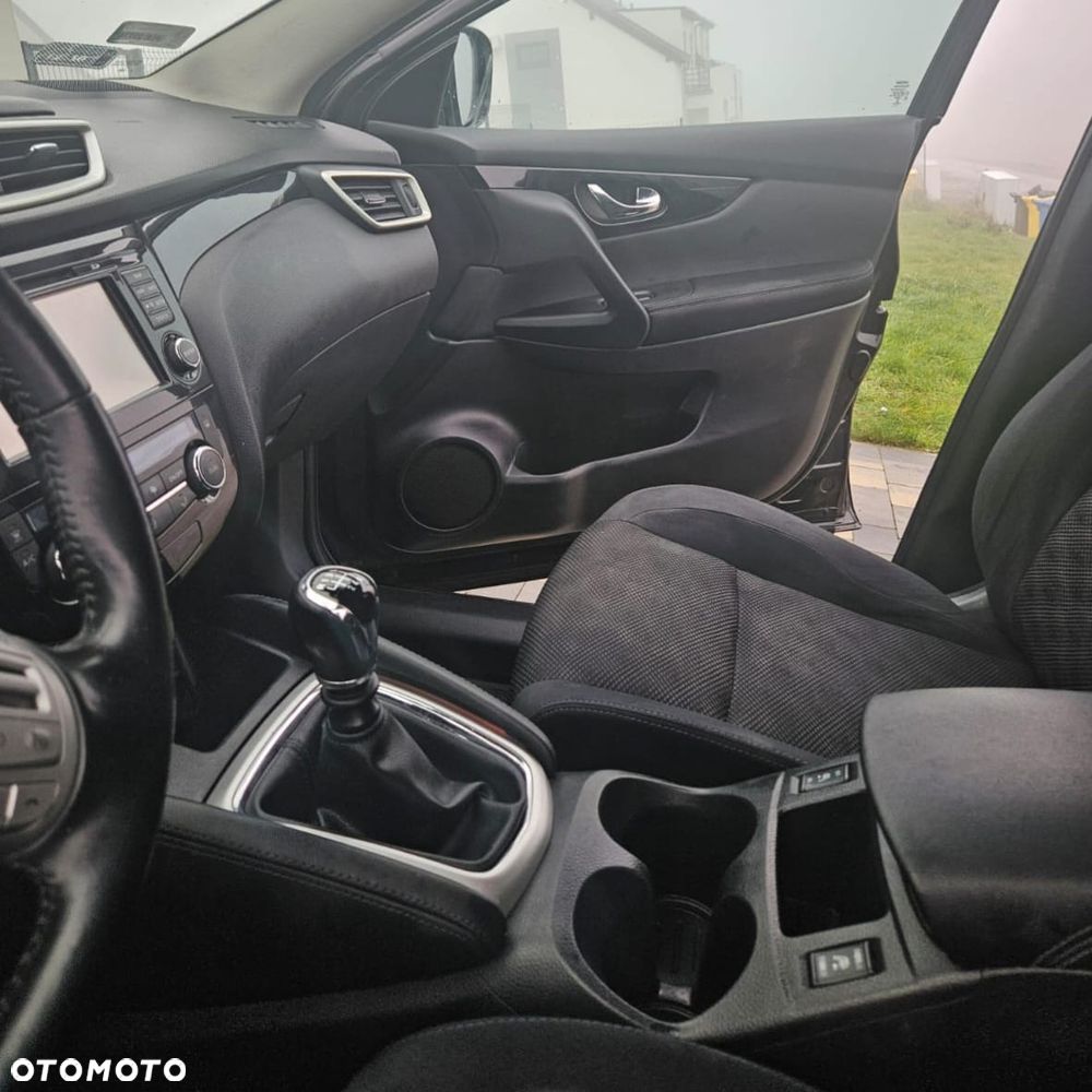 Nissan Qashqai 1.6 dCi Tekna S&S - 20