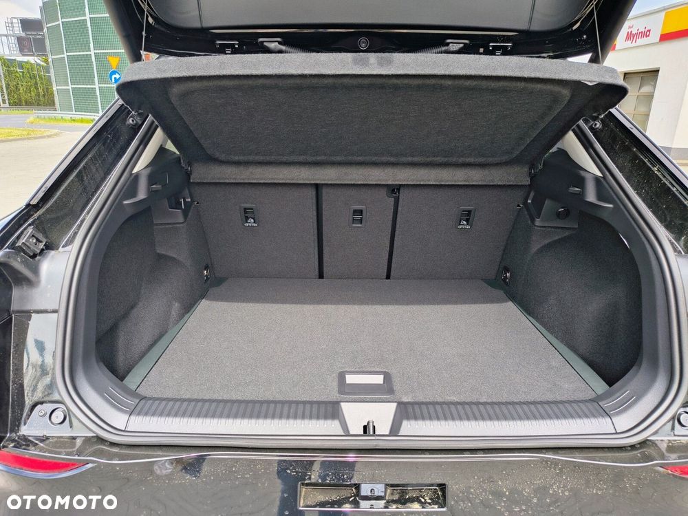 Volkswagen T-Roc - 32