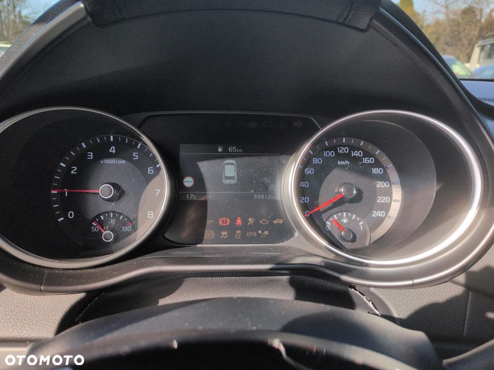 Kia Ceed 1.5 T-GDI M - 12