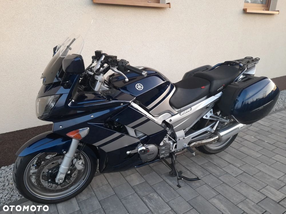 Yamaha FJR - 27