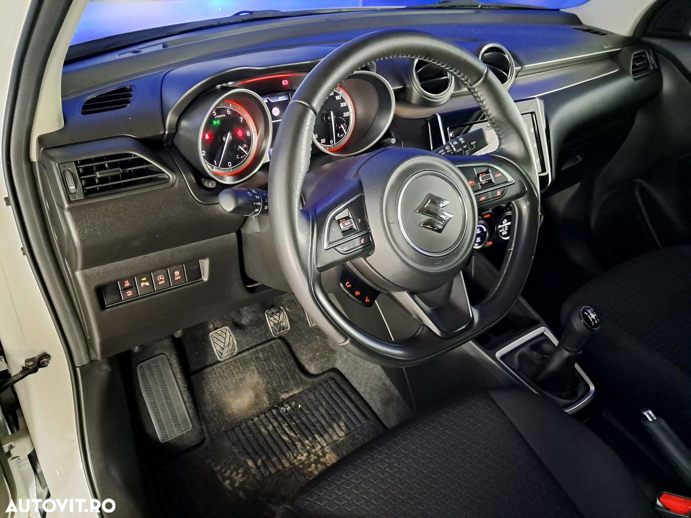 Suzuki Swift - 10