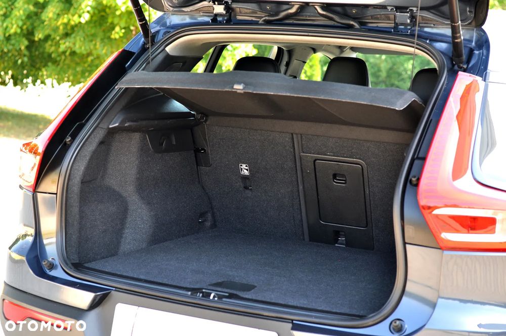 Volvo XC 40 T3 Momentum Pro - 15