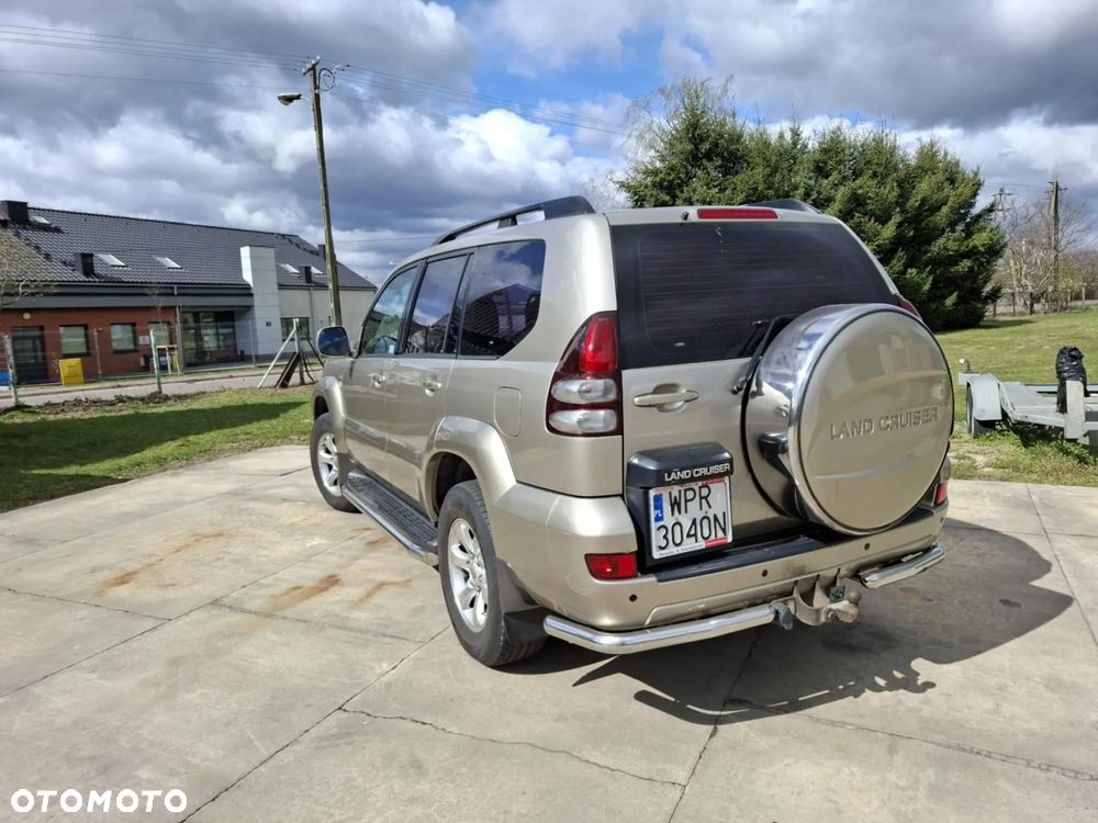 Toyota Land Cruiser - 12