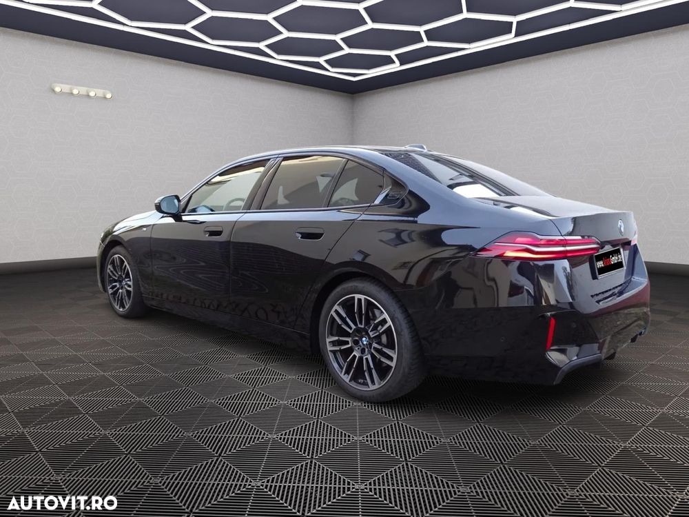 BMW Seria 5 520d AT MHEV - 3