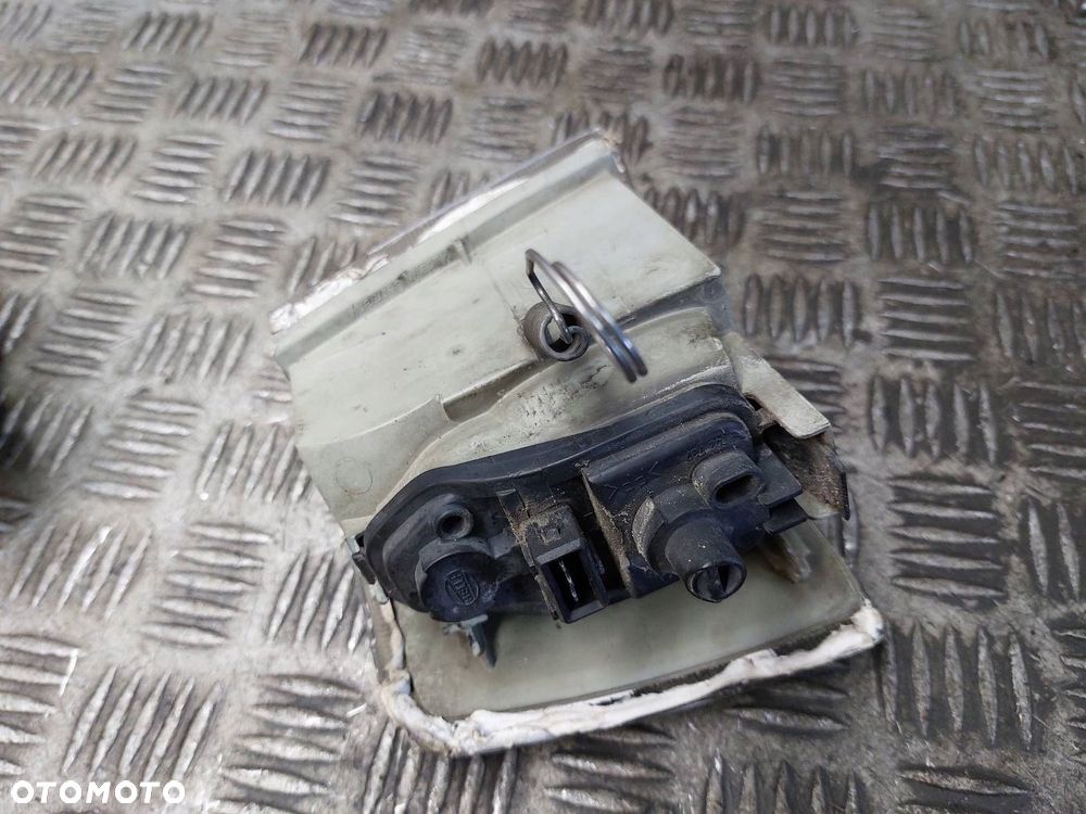 LAMPA LEWY PRZÓD + PRAWY PRZÓD VOLVO 850 I EU - 6