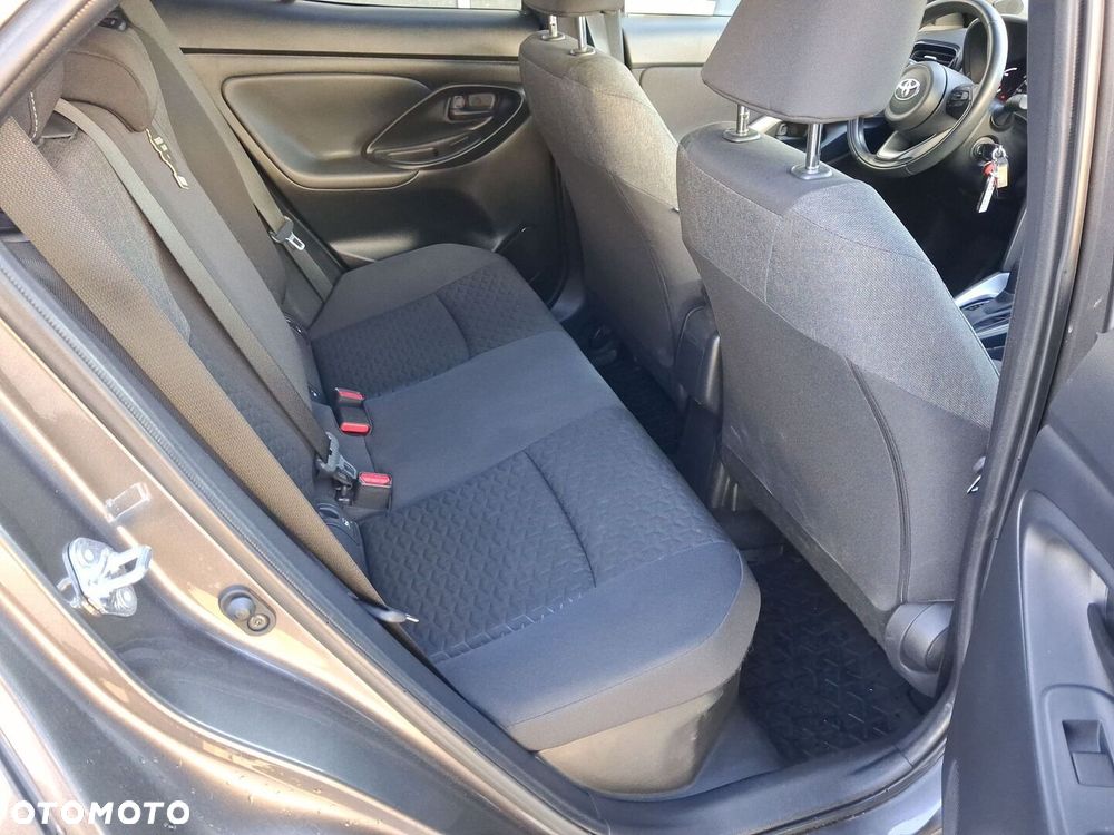 Toyota Yaris Cross Hybrid 1.5 Comfort - 12