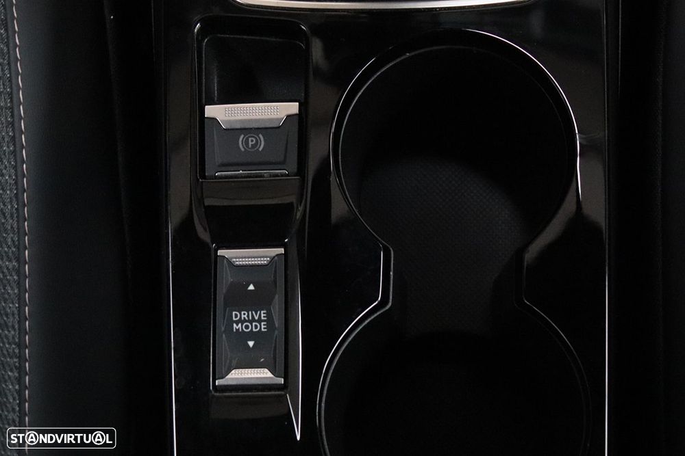 Peugeot 2008 1.2 PureTech Allure - 14