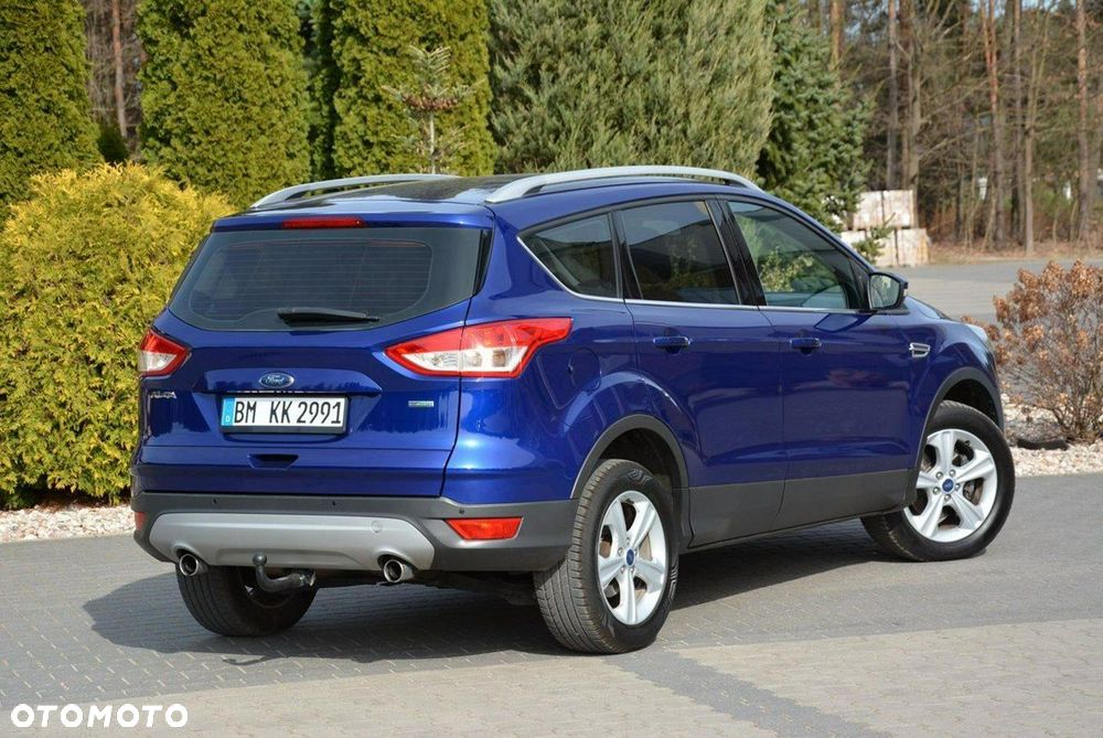 Ford Kuga 1.5 EcoBoost 2x4 Titanium - 6