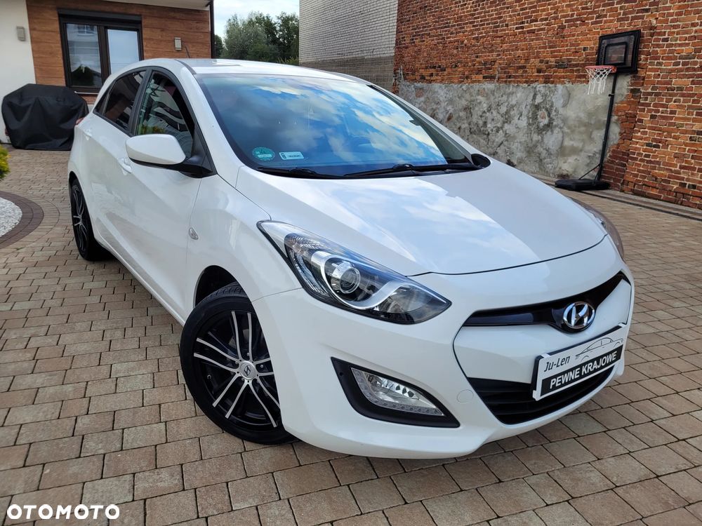 Hyundai i30 1.4 Fifa World Cup Edition - 1
