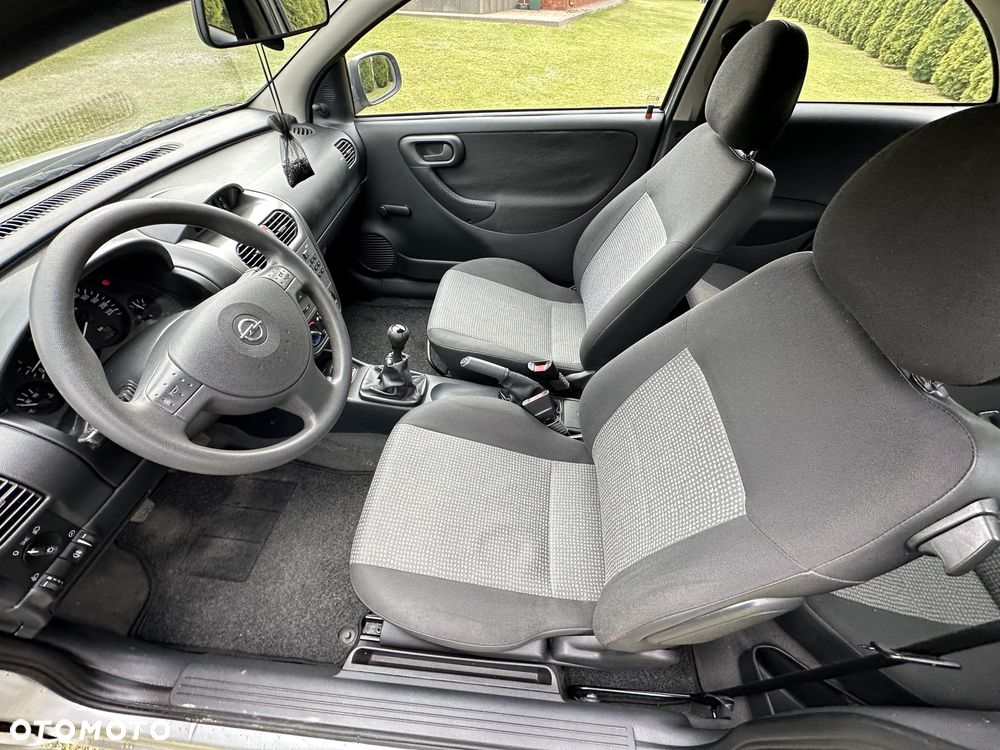 Opel Corsa - 11