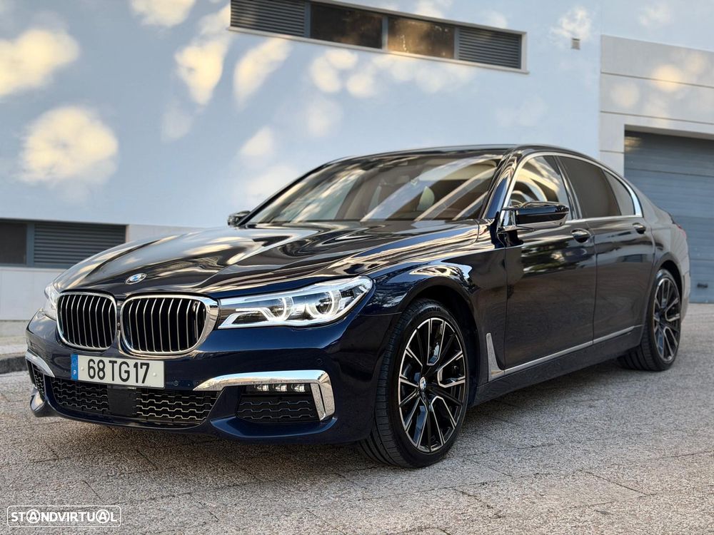 BMW 750 d xDrive Pack M - 10