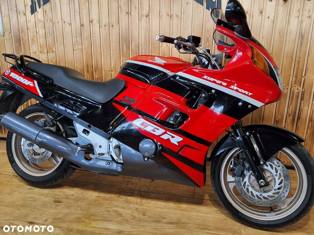 Honda CBR - 8