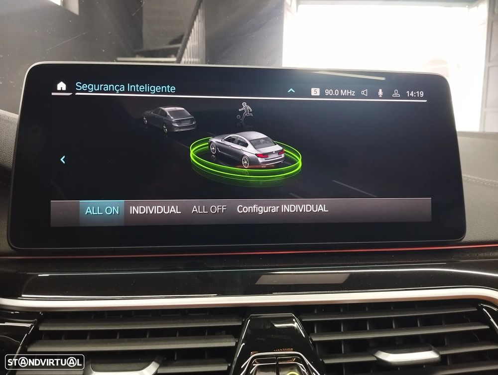 BMW 530 e Line Luxury - 35