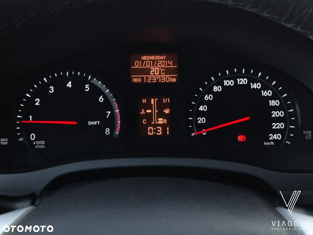 Toyota Avensis 1.8 Sol EU5 - 19