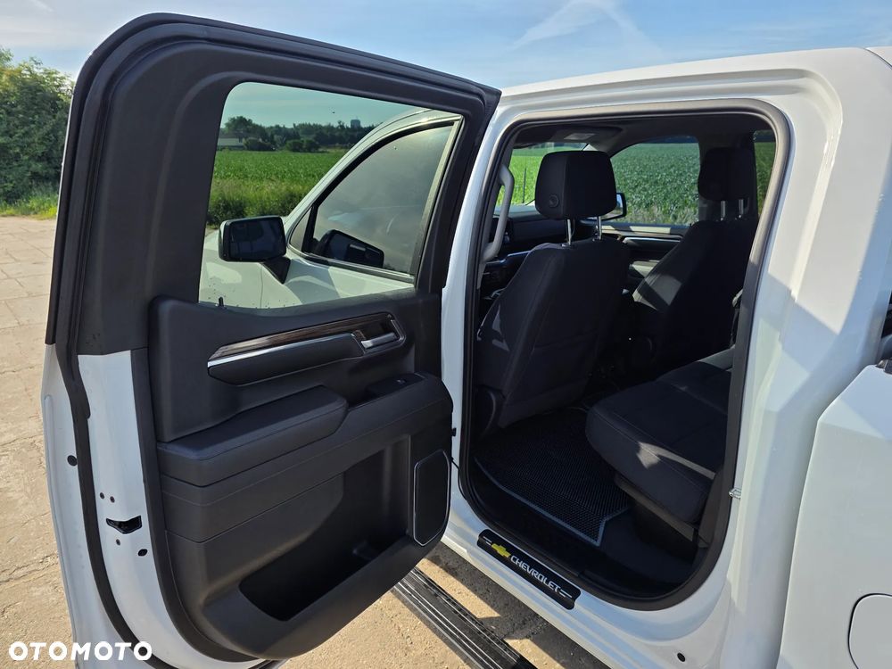 Chevrolet Silverado - 15