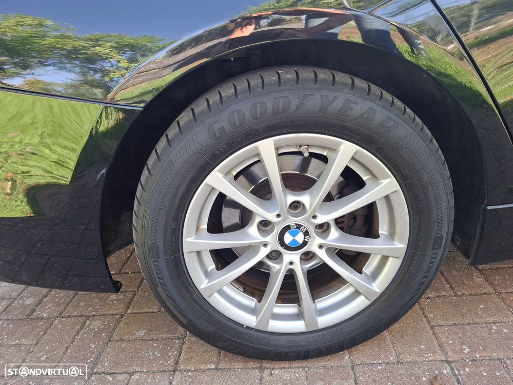 BMW 330 e iPerformance Line Sport - 14