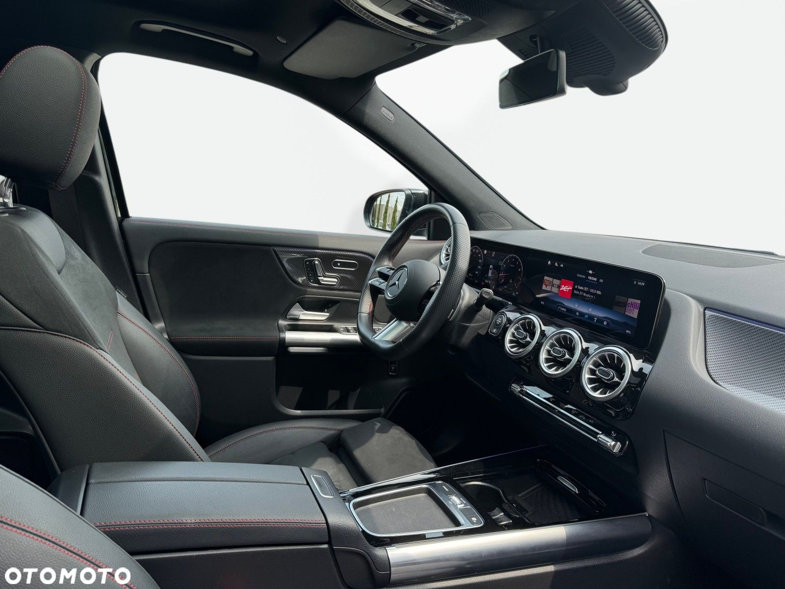 Mercedes-Benz GLA 200 AMG Line - 16