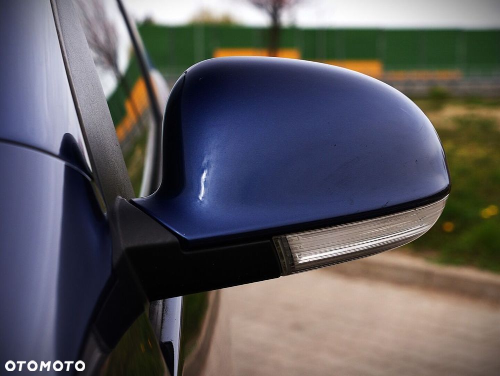 Volkswagen Golf - 11