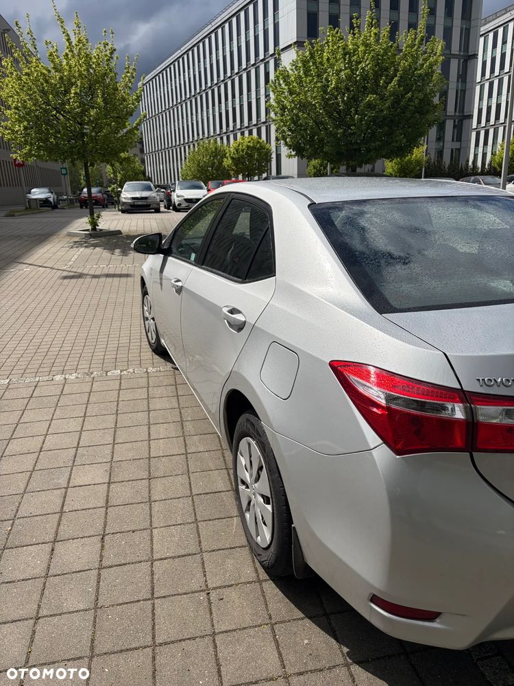 Toyota Corolla 1.4 D-4D Active EU6 - 10